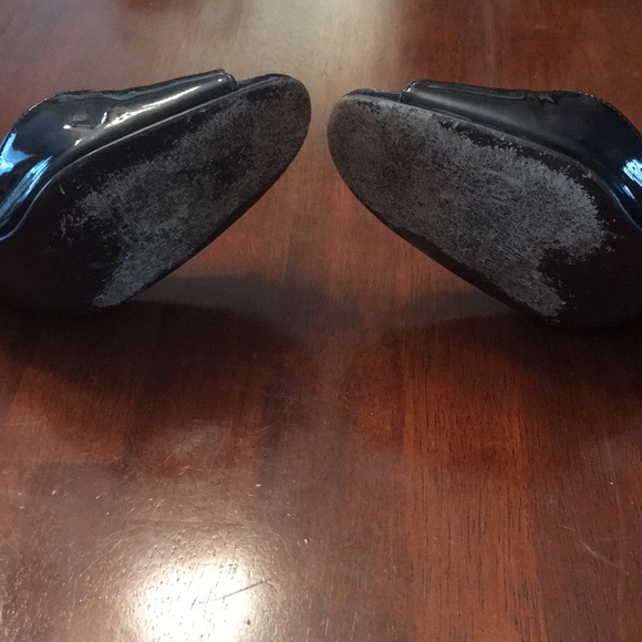 Stuart Weitzman Black patent peek a boo toe heels - Picture 4 of 6